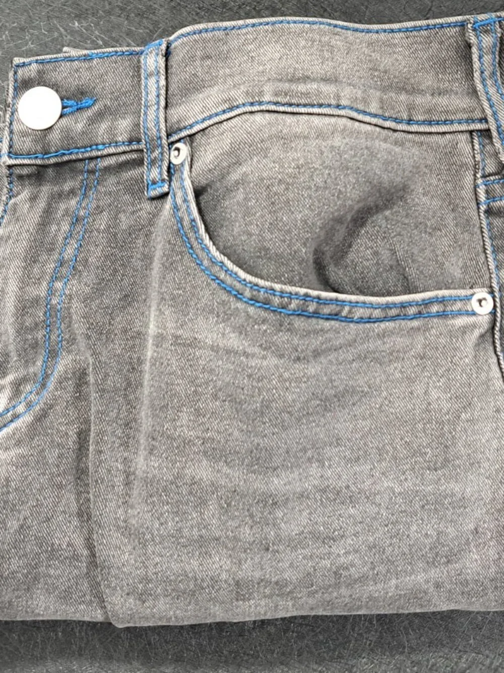 True Religion Men’s Geno Relaxed Slim Grey Phantom Jeans Size 32 NWT